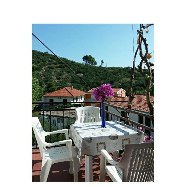 Apartmani Ivona Podgora Exterior foto