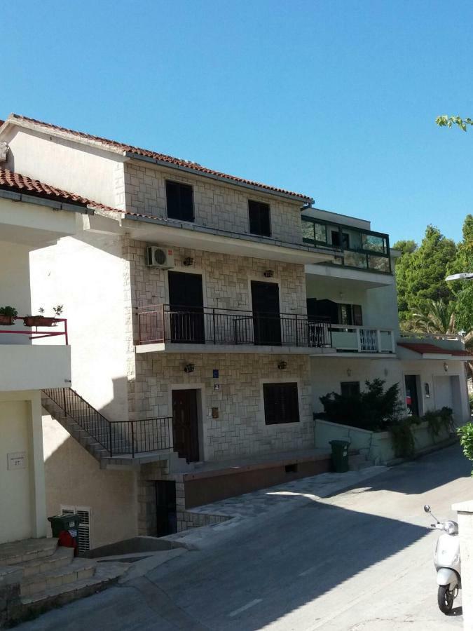 Apartmani Ivona Podgora Exterior foto
